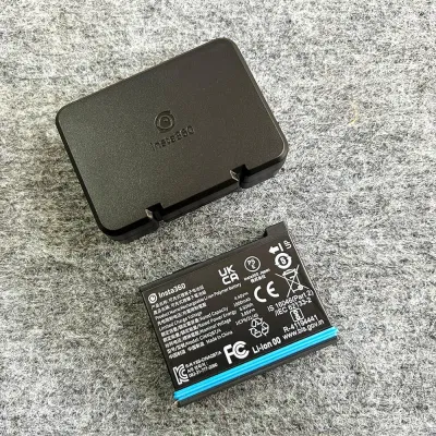 Insta360 X3 có viên pin 1.800 mAh cho thời lượng sử dụng lên đến 81 phút (Ảnh: Internet) Insta360 X3 có viên pin 1.800 mAh cho thời lượng sử dụng lên đến 81 phút (Ảnh: Internet)