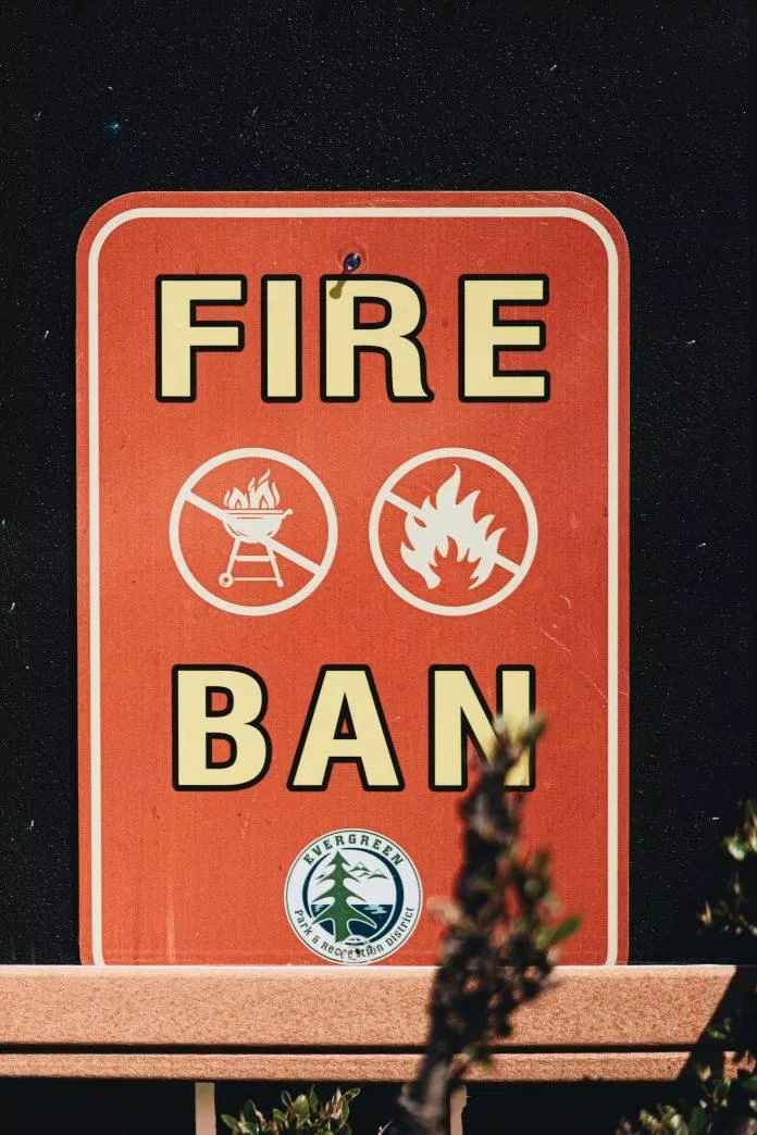 Hãy tránh những khu vực cấm hoặc dễ cháy nổ. (Nguồn: Internet)