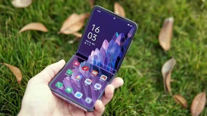 Oppo Find N3 Flip sở hữu màn hình OLED 6,8 inch, có độ phân giải Full HD+, tần số quét 120Hz (Ảnh: Internet)