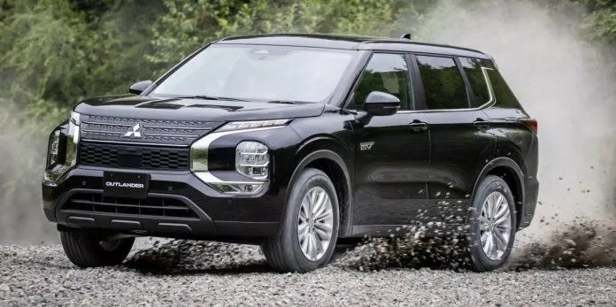 Xe 7 chỗ Outlander 2023 với khả năng vận hành đầy mạnh mẽ - nguồn internet Xe 7 chỗ Outlander 2023 với khả năng vận hành đầy mạnh mẽ - nguồn internet