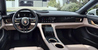 Nội thất của Porsche Taycan màu be với các điểm nhấn màu đồng. (Ảnh: Internet) Nội thất của Porsche Taycan màu be với các điểm nhấn màu đồng. (Ảnh: Internet)