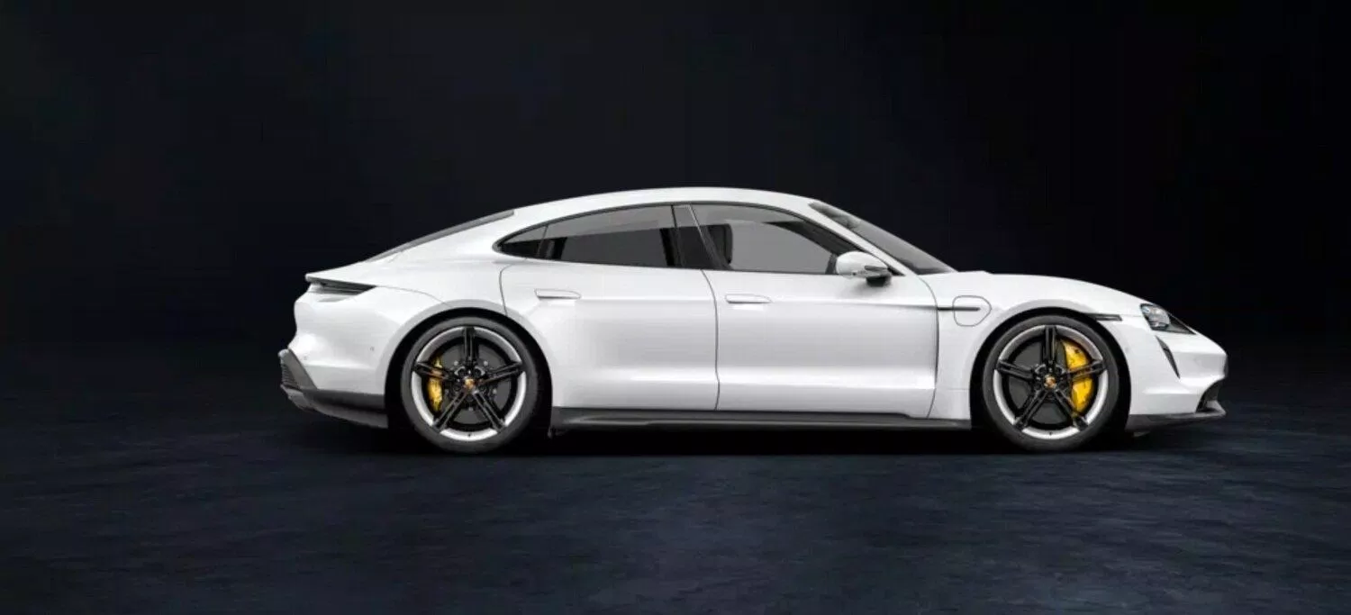 Xe Porsche Taycan Turbo S với bánh xe Mission E (Ảnh: Internet)