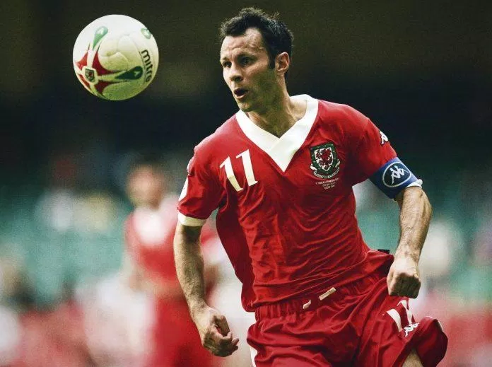 Giggs ở đội tuyển quốc gia (Ảnh: Internet) Giggs ở đội tuyển quốc gia (Ảnh: Internet)