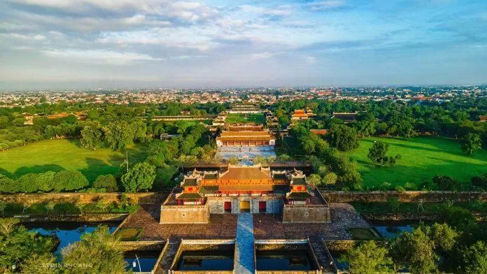 Đại Nội Huế từ trên cao nhìn xuống (Ảnh: Internet) Đại Nội Huế từ trên cao nhìn xuống (Ảnh: Internet)