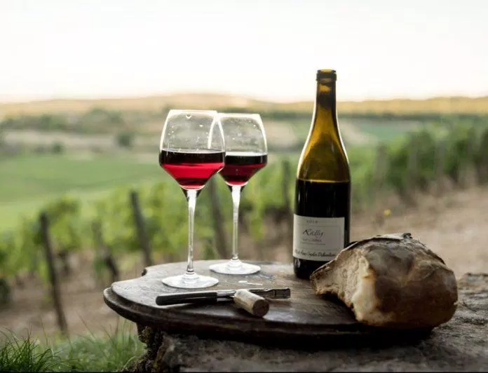 Burgundy - Pinot Noir và Chardonnay truyền thống (Nguồn: Internet)