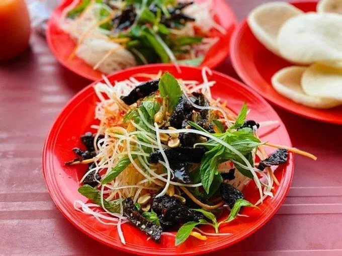 Gỏi bò khô