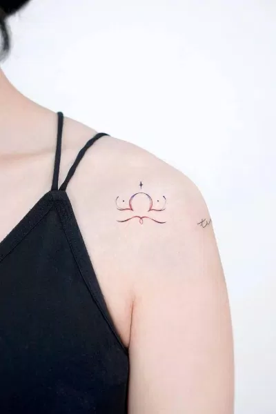 Hình xăm sang trọng cho Thiên Bình (Ảnh: Internet)
