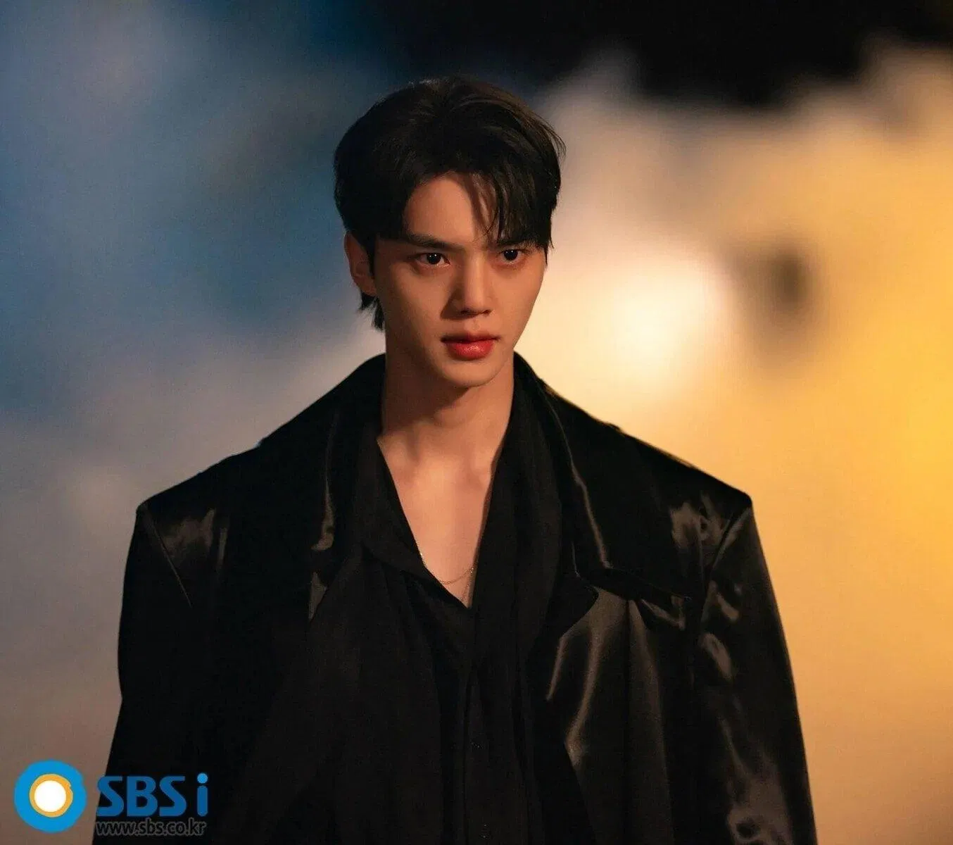 Chàng quỷ điển trai, quyến rũ Song Kang. (Ảnh: Internet) Chàng quỷ điển trai, quyến rũ Song Kang. (Ảnh: Internet)