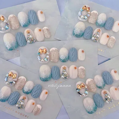 Ý tưởng cho mẫu nail giáng sinh màu xanh dương Ý tưởng cho mẫu nail giáng sinh màu xanh dương