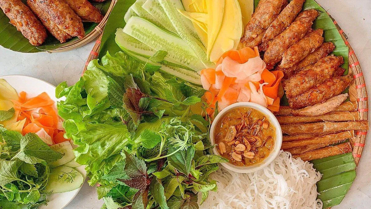 Nem nướng - đặc sản Nha Trang ( Ảnh: IInternet )