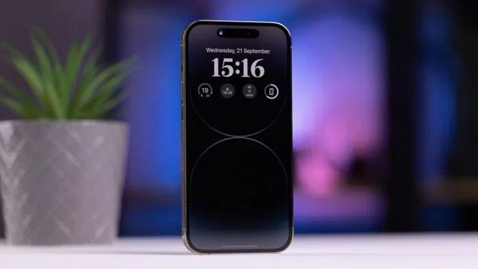 Màn hình luôn bật của iPhone 14 Pro (Ảnh: Internet) Màn hình luôn bật của iPhone 14 Pro (Ảnh: Internet)