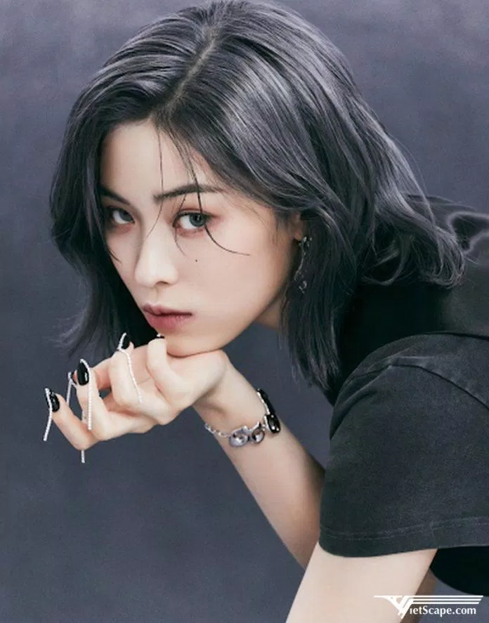 bố mẹ của nữ thần tượng hiện đang là viện trưởng của Bệnh viện nha khoa nổi tiếng ở quận