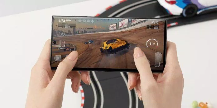 Chơi game trên điện thoại Galaxy S23 Ultra (Ảnh: Internet)