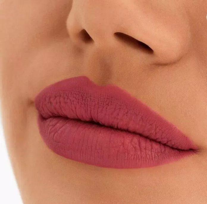 Son MAC Locked Kiss 24h Lipstick Connoisseur (Nguồn Internet)