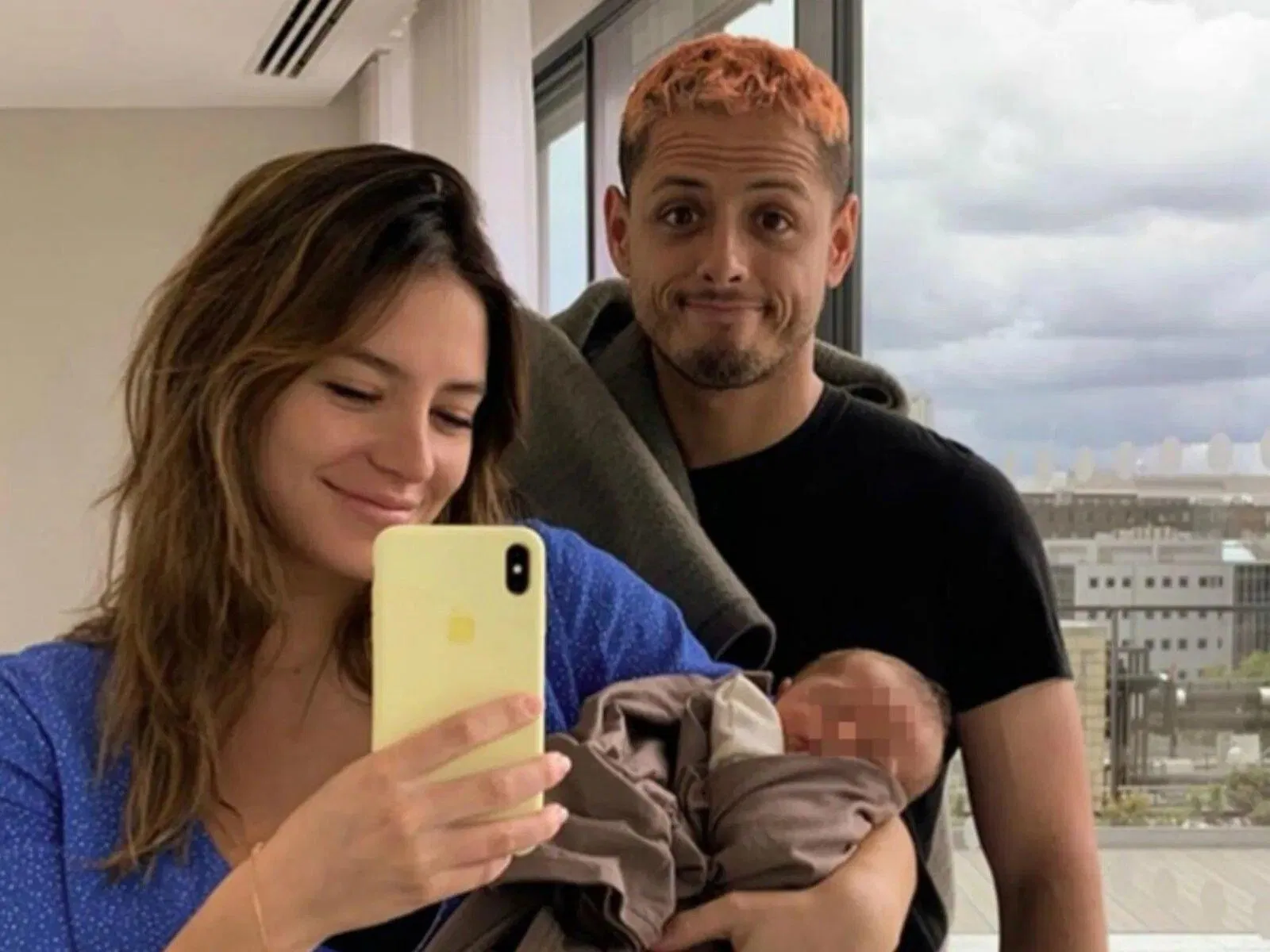 Hernandez và vợ (Ảnh: Internet) Hernandez và vợ (Ảnh: Internet)