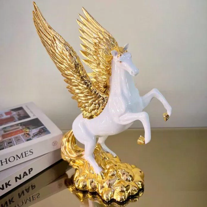 Vật phẩm phong thủy để bàn làm việc để dễ thăng chức, tăng lương (Ảnh: Internet) Vật phẩm phong thủy để bàn làm việc để dễ thăng chức, tăng lương (Ảnh: Internet)