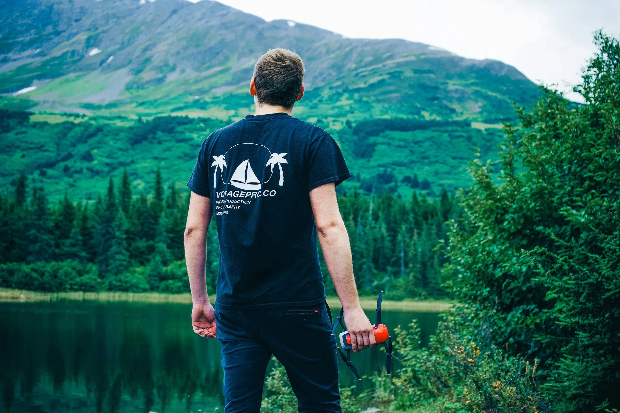 Giữ các cảnh quay nhẹ nhàng và tất cả các vật thể đều sáng. (Nguồn: Internet)