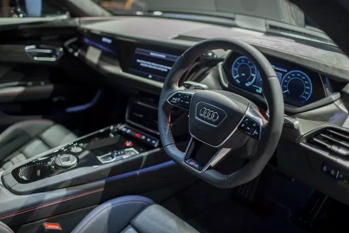 Nội thất xe Audi RS e-tron GT 2023. (Nguồn: Internet) Nội thất xe Audi RS e-tron GT 2023. (Nguồn: Internet)
