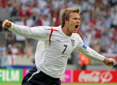 Beckham trong màu áo ĐT Anh (ảnh: Internet) Beckham trong màu áo ĐT Anh (ảnh: Internet)