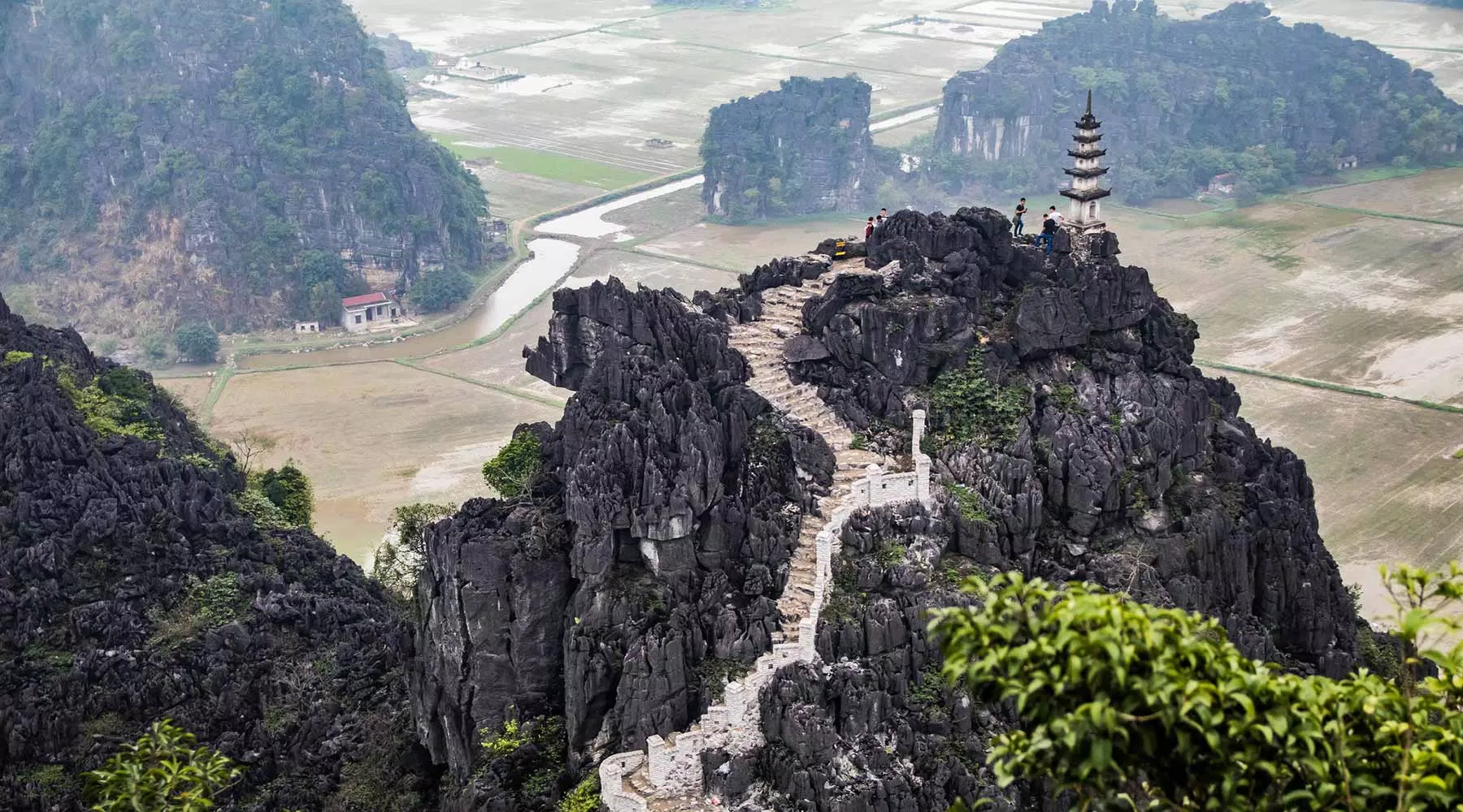 Hang Múa, Ninh Bình (ảnh: Internet) Hang Múa, Ninh Bình (ảnh: Internet)