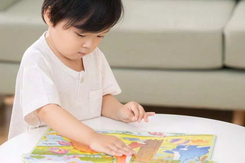 Trẻ học được tính kiên trì (Ảnh: Internet) Trẻ học được tính kiên trì (Ảnh: Internet)