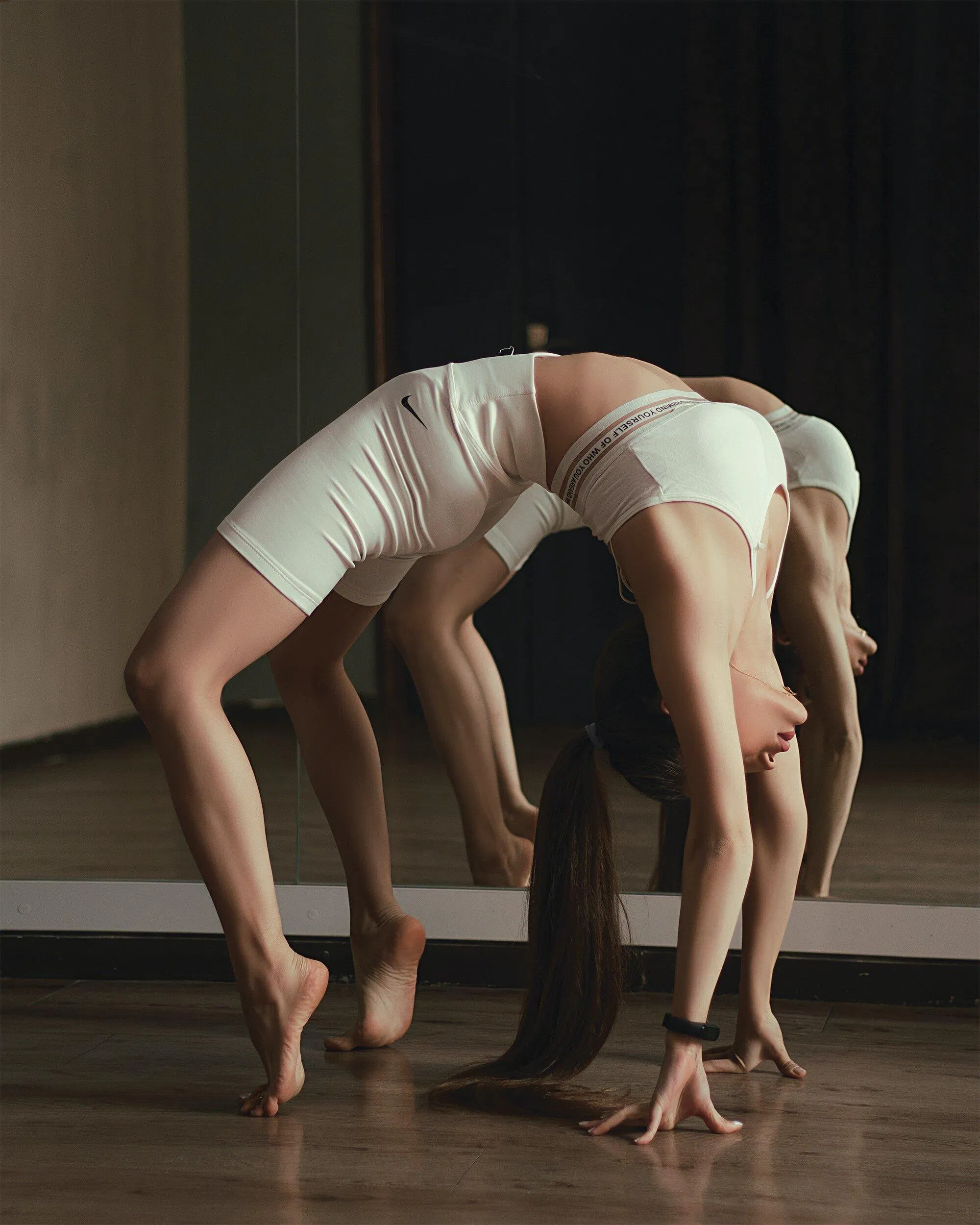 Đặt ý định tạm dừng và suy ngẫm trước khi quyết định mang một thứ gì đó vào nhà. (Nguồn: Internet)