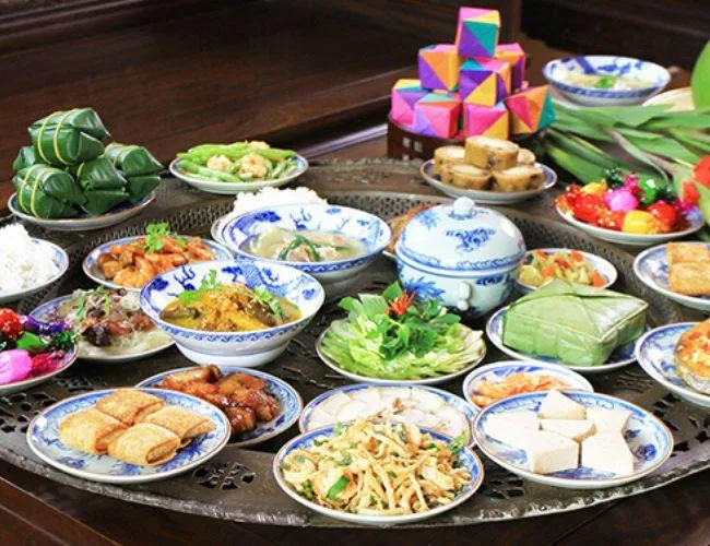 Mâm cỗ ngày Tết miền Trung (Nguồn: Internet)