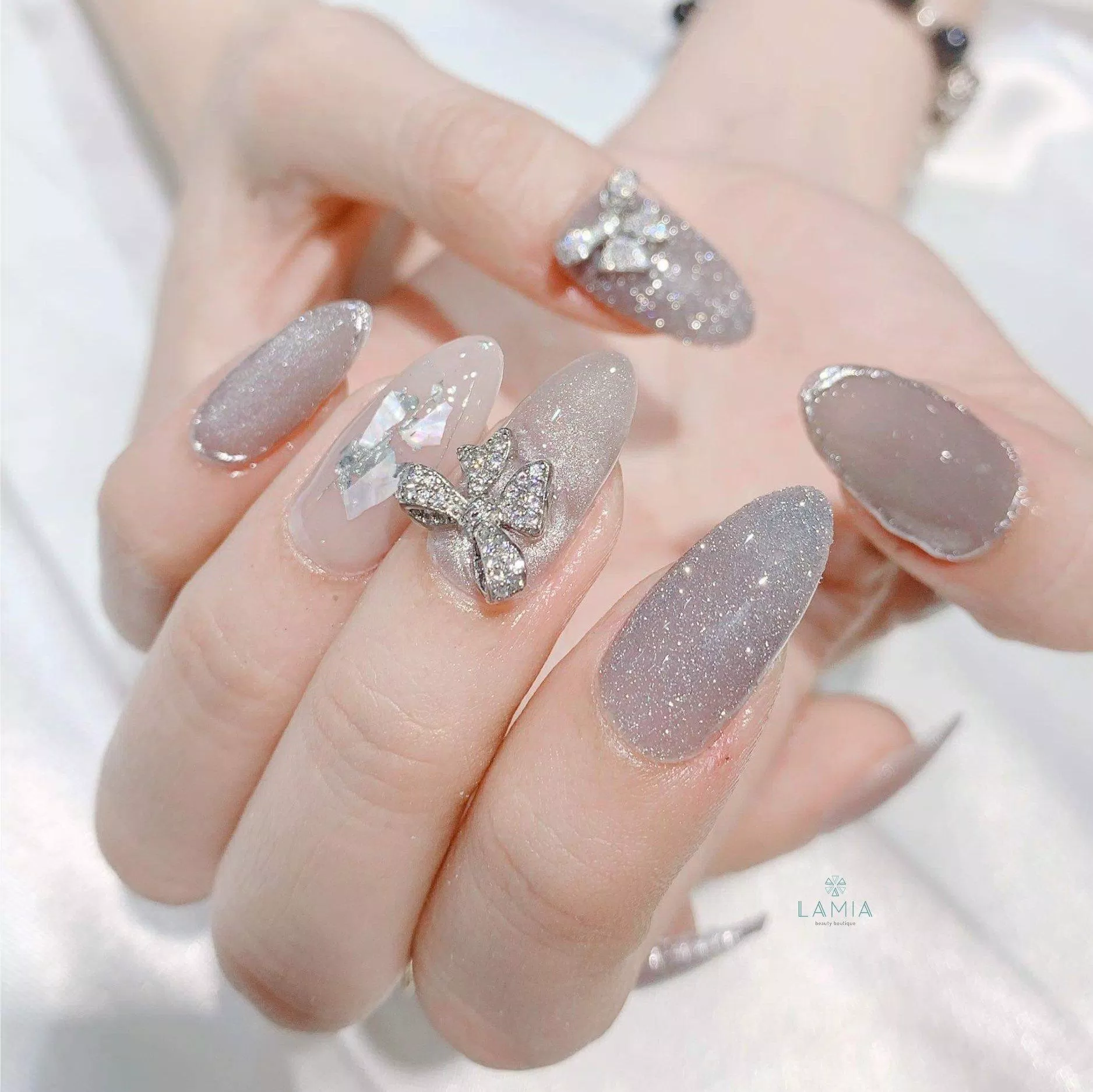 Mẫu nail 2025 sang chảnh, ấn tượng (Ảnh: Internet)