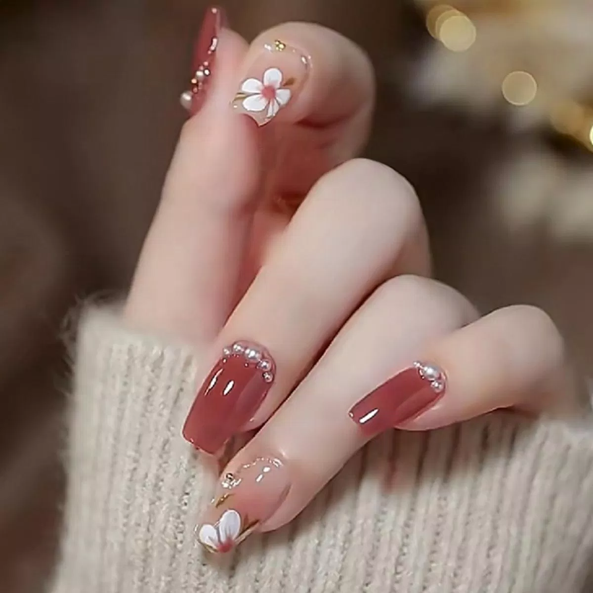 Mẫu nail 2025 sang chảnh, ấn tượng (Ảnh: Internet)