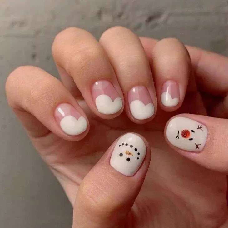 Mẫu nail Giáng Sinh ngắn đơn giản đẹp nhất (Ảnh: Internet)