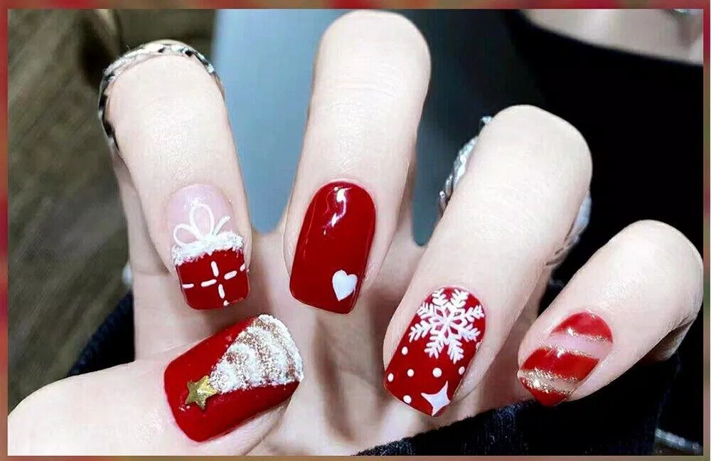 Mẫu nail Giáng Sinh ngắn đơn giản đẹp nhất (Ảnh: Internet)