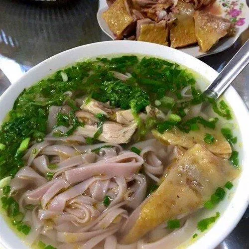 Phở hồng Bắc Hà - món ngon nhất định phải thưởng thức khi tới Sapa ( Ảnh: Internet )