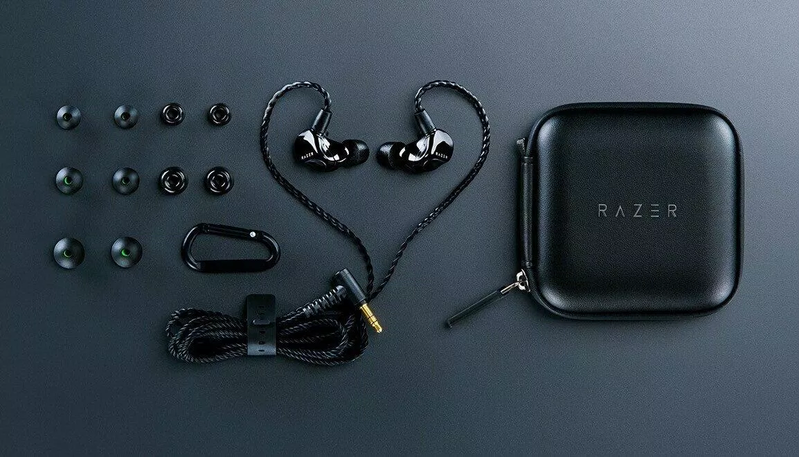 Bộ sản phẩm tai nghe IEM Razer Moray (Ảnh: Internet)