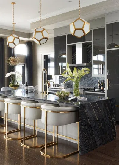 Phong cách thiết kế nội thất Metallic: Sự lôi cuốn của kim loại trong không gian sống (ảnh: internet) Phong cách thiết kế nội thất Metallic: Sự lôi cuốn của kim loại trong không gian sống (ảnh: internet)