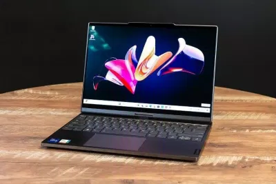 Màn hình chính OLED của Lenovo ThinkBook Plus Gen 4 (Ảnh: Internet) Màn hình chính OLED của Lenovo ThinkBook Plus Gen 4 (Ảnh: Internet)