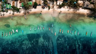 Bãi biển Sairee ở Koh Tao (Ảnh: Internet) Bãi biển Sairee ở Koh Tao (Ảnh: Internet)