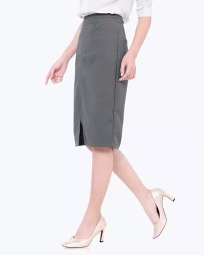 Phong cách vintage với chân váy màu xám (Ảnh: Internet)