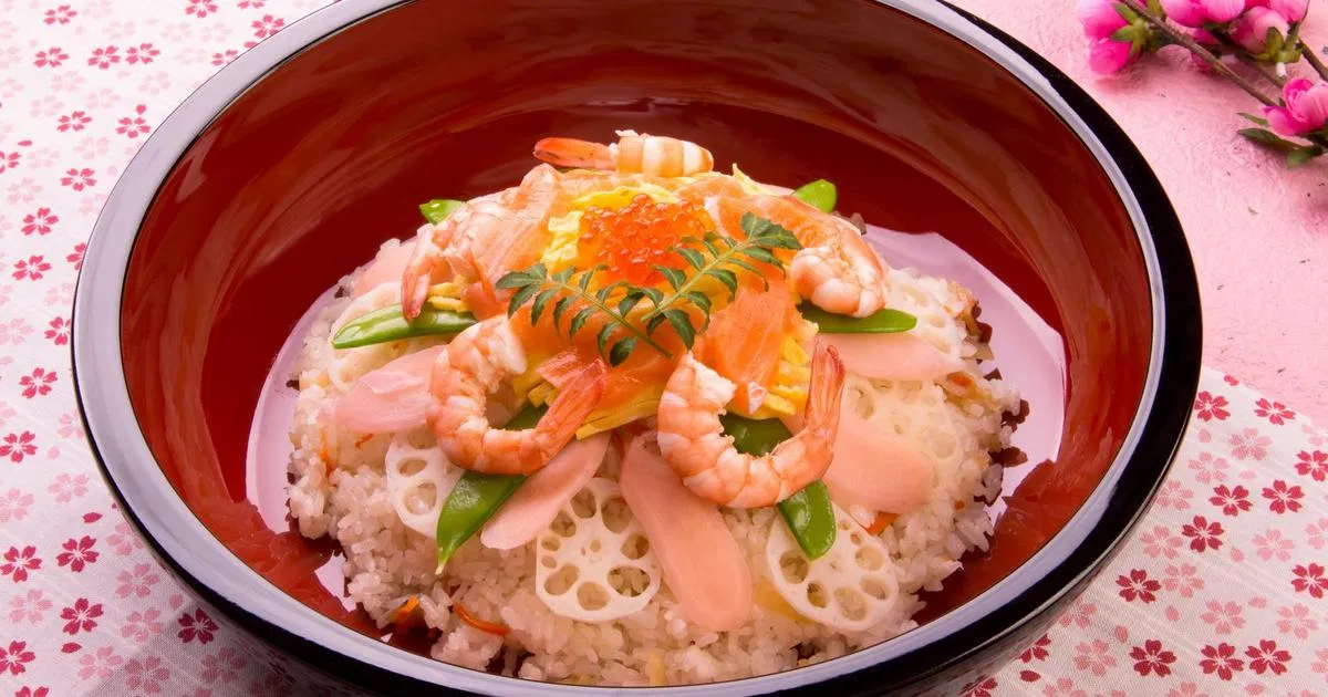 Chirashi sushi khác với các loại sushi thông thường của Nhật Bản (Ảnh: Internet) Chirashi sushi khác với các loại sushi thông thường của Nhật Bản (Ảnh: Internet)