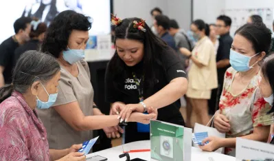 Samcenter, nơi mà bạn có thể trải nghiệm các dòng điện thoại cao cấp của Samsung (Ảnh: Internet)