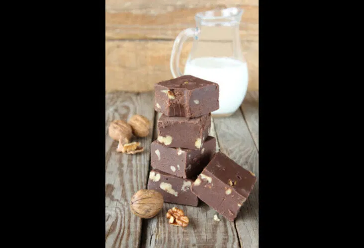 Các thói quen ăn uống này đúng là kì dị thật nhỉ? (Ảnh: Internet)