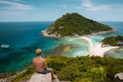 Bãi biển Koh Nang Yuan trên đảo Koh Tao (Ảnh: Internet) Bãi biển Koh Nang Yuan trên đảo Koh Tao (Ảnh: Internet)