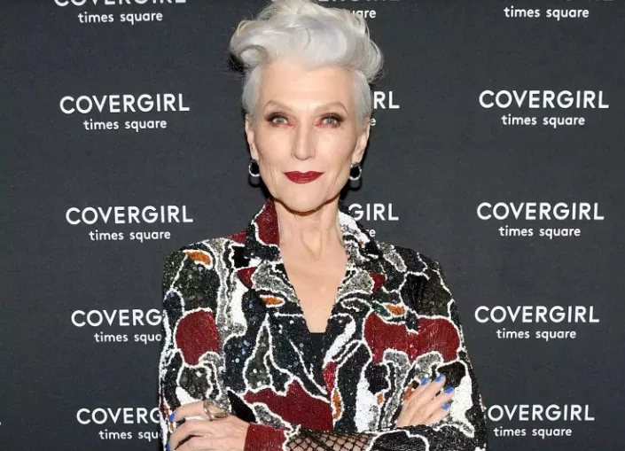 Maye Musk tham dự sự kiện CoverGirl khai trương cửa hàng cao cấp đầu tiên năm 2018 tại thành phố New York (Ảnh: Internet)