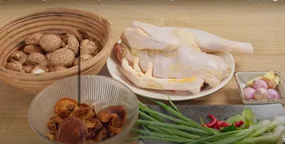 Nguyên liệu nấu món gà hầm nấm đông cô