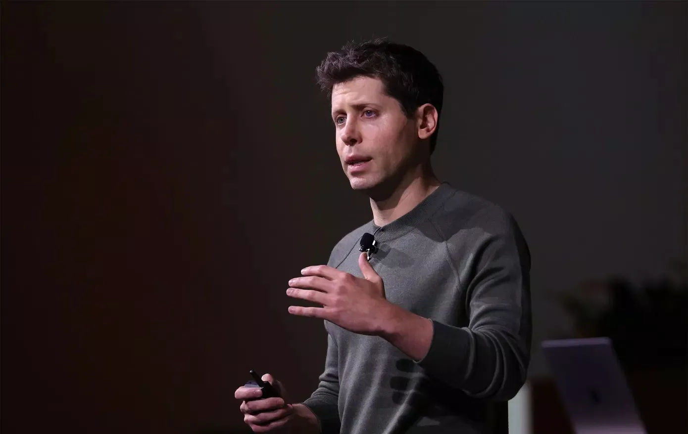 Sam Altman, CEO của công ty, bị cách chức và sau đó được phục chức (Ảnh: Internet)