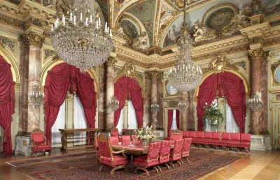 Phong cách thiết kế nội thất Renaissance - khi thời kì Phục sinh được hiện thực hóa trong nội thất nhà cửa hiện đại (ảnh: Internet) Phong cách thiết kế nội thất Renaissance - khi thời kì Phục sinh được hiện thực hóa trong nội thất nhà cửa hiện đại (ảnh: Internet)