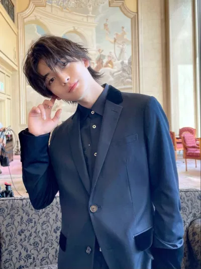 Kamen Rider Zero-One: Real×Time là bộ phim điện ảnh đầu tiên của Takahashi Fumiya (Nguồn: Internet) Kamen Rider Zero-One: Real×Time là bộ phim điện ảnh đầu tiên của Takahashi Fumiya (Nguồn: Internet)