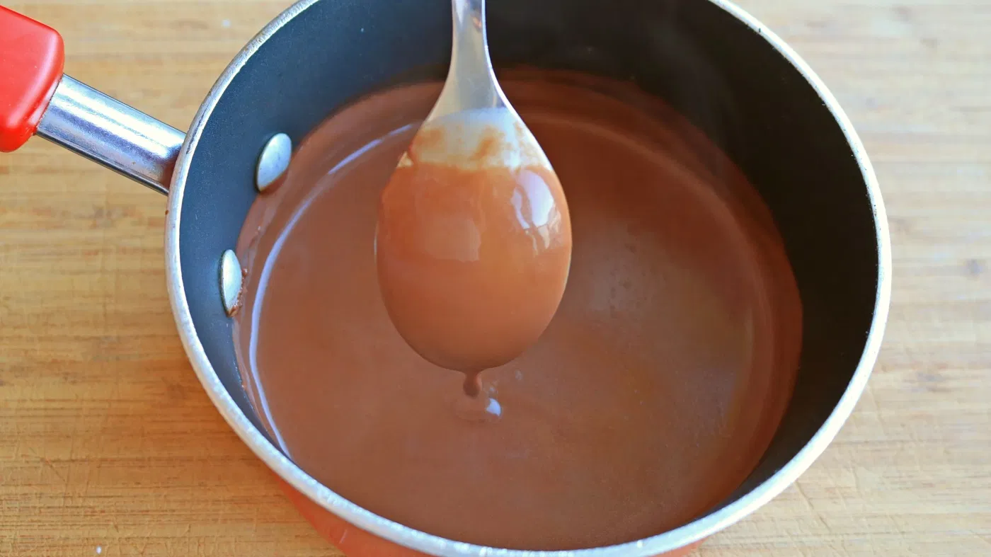 Tự làm sôcôla nóng tại nhà (Ảnh: Internet) Tự làm sôcôla nóng tại nhà (Ảnh: Internet)