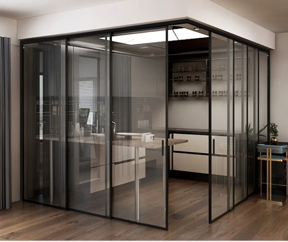 Vách ngăn kính cường lực (Ảnh: Internet) Vách ngăn kính cường lực (Ảnh: Internet)