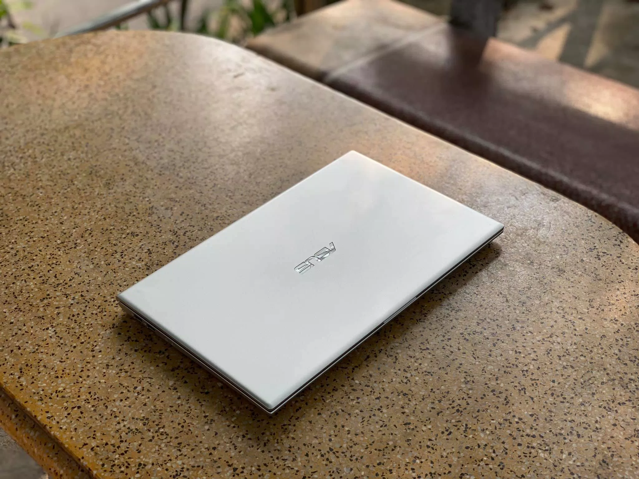 Asus VivoBook 15 (Ảnh: Internet)