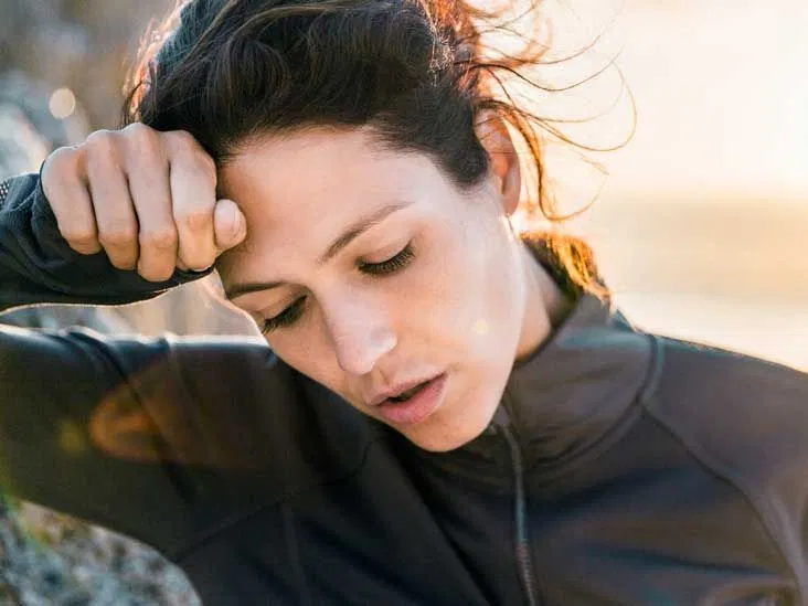 Estrogen tăng đột biến trong thời kỳ kinh nguyệt và nồng độ hormone sinh dục nữ này cao có thể khiến cơ thể bạn giữ nước, khiến bạn cảm thấy no và đầy hơi.(Nguồn: Internet)